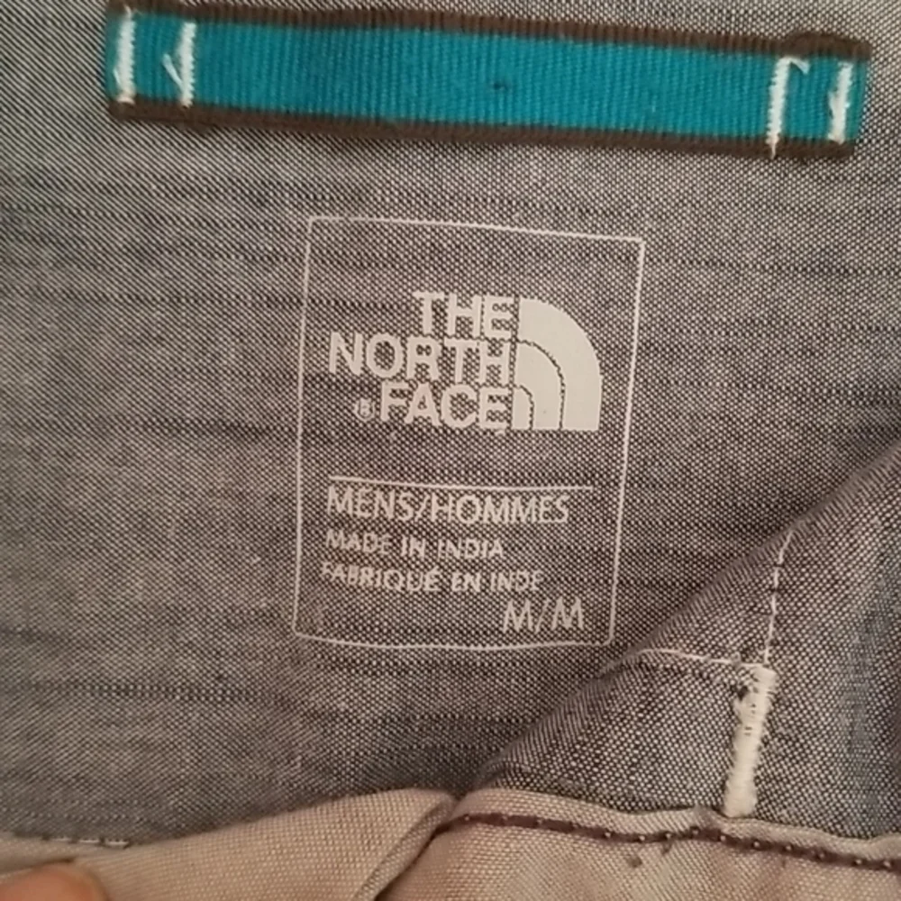 The northface long sleeve dress shirt‎ med
